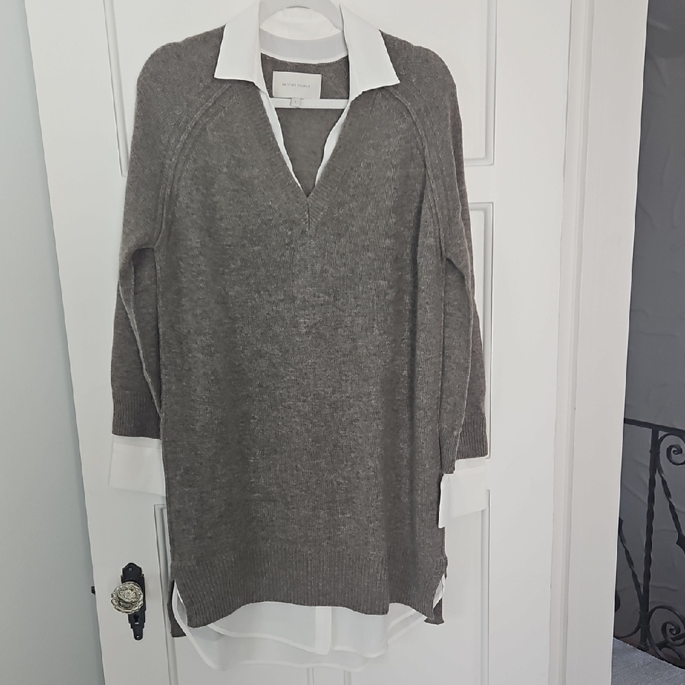 Brochu Walker Cocoa V-Neck Layered Sweater Tunic with White Shirttail